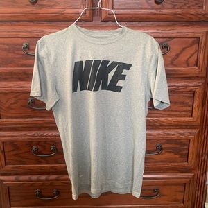 Nike Tee M Athletic Cut T-shirt